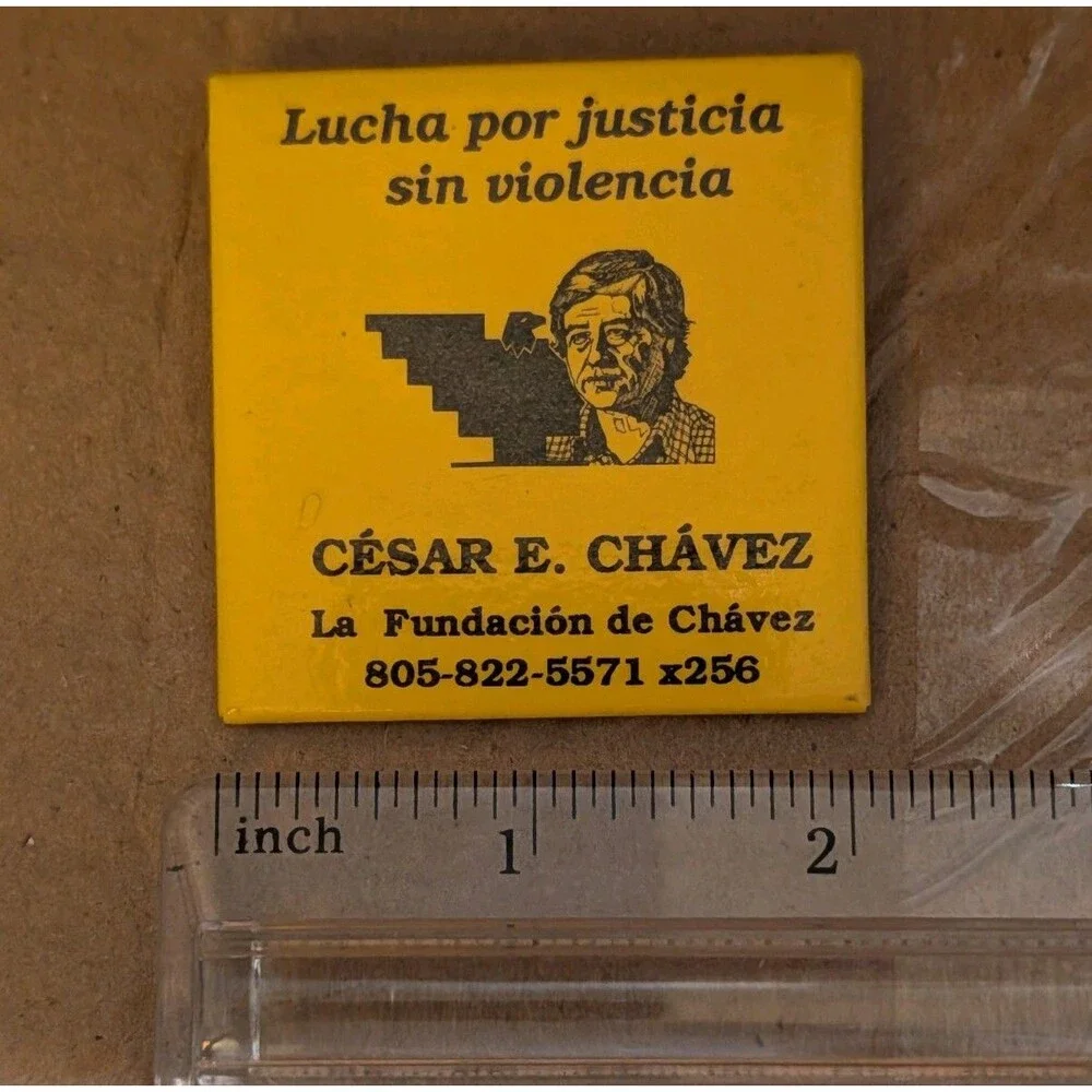 Vintage Cesar Chavez Foundation Pin Button Lucha Por Justicia Sin Violencia